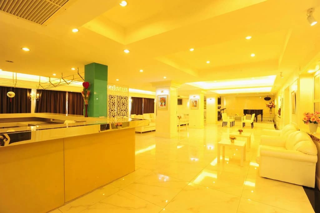 Aunchaleena Grand Hotel Wing B - photo 21