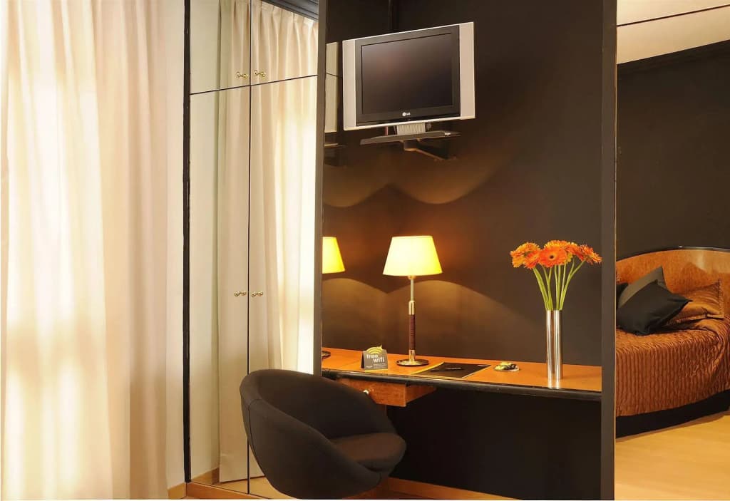 Hotel Abbot - photo 3