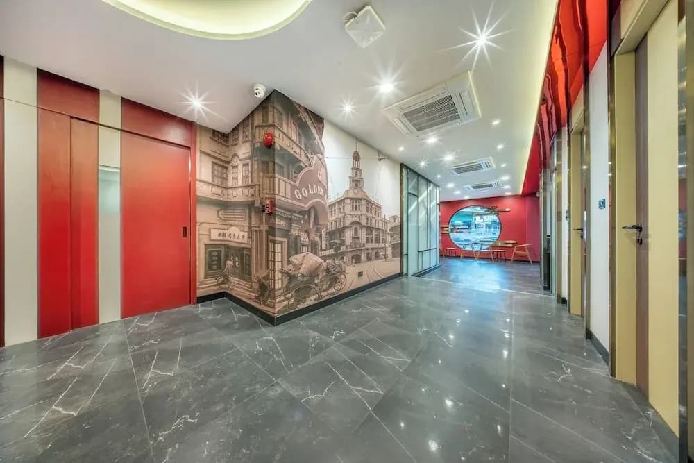 U Tor Yaowarat - photo 4