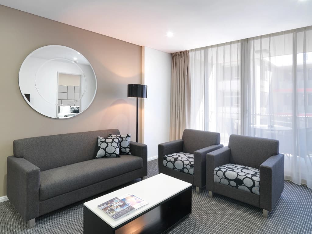 Meriton Suites North Ryde - photo 2