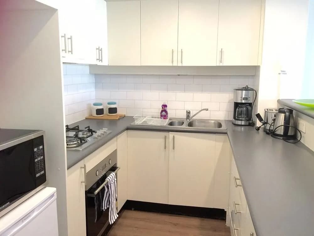 Central Train Station Apartment - photo 12