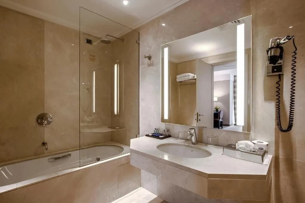 Ergife Palace Hotel - photo 9