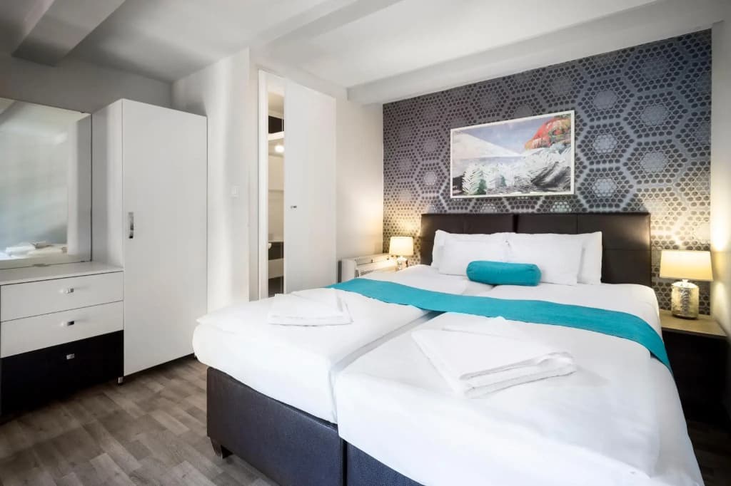 Hotel Mika Downtown - photo 3