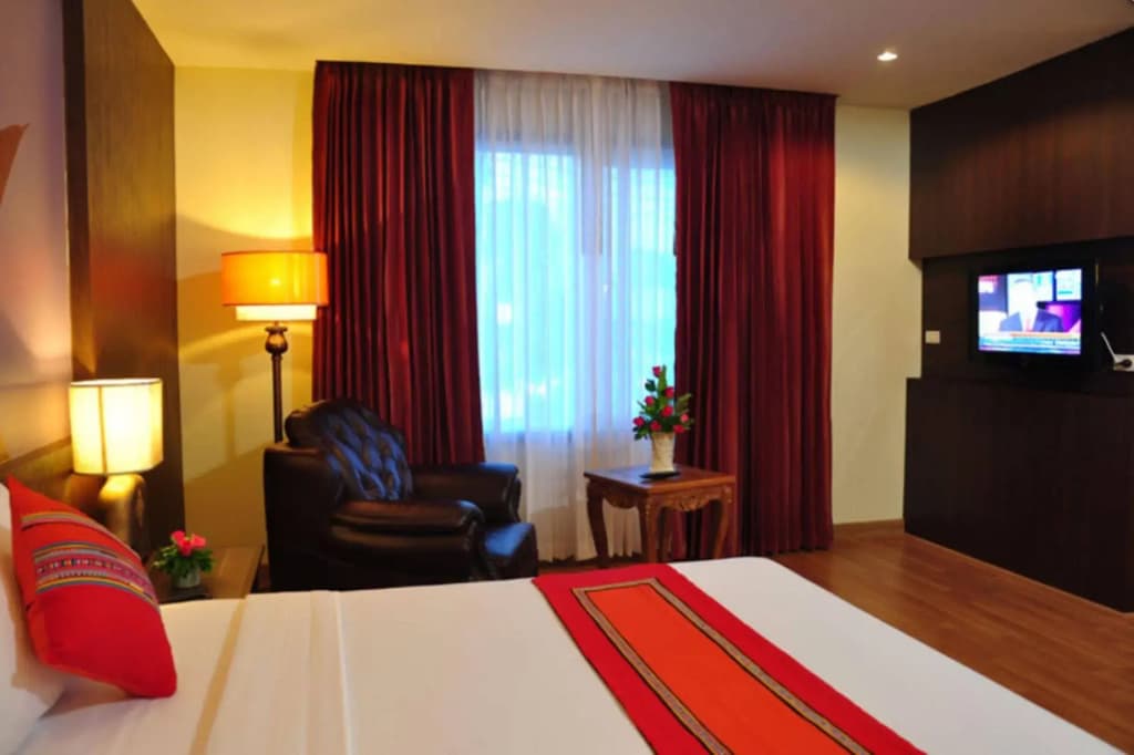 Empress Pattaya Hotel - photo 6