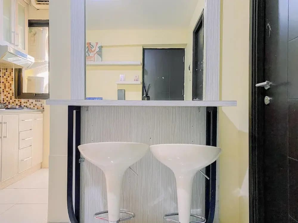 Comfort Living 2Br Apartment At Kebagusan City - photo 7