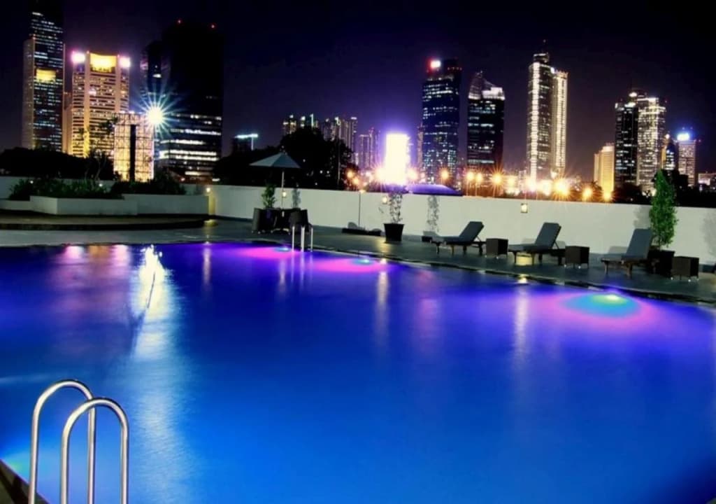 Royal Kuningan Hotel - photo 19