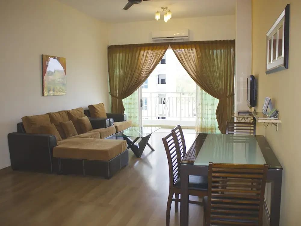 One Borneo Tower B Apartment - main photo