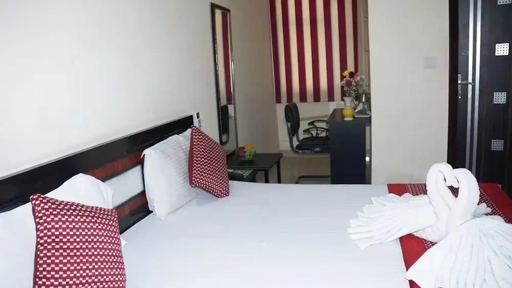 Maxfort Budget Hotel Dwarka - photo 6