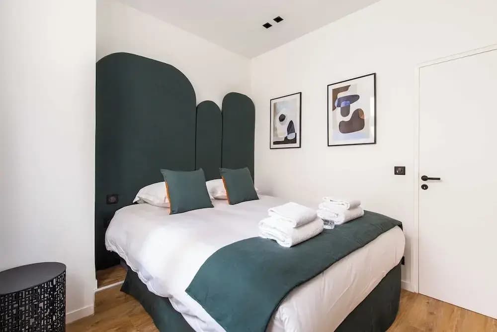 Intimate Apartment- 2br/6p - Porte Saint-denis - photo 1