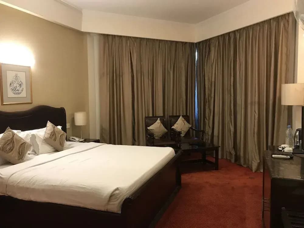 Claremont KNY Hotel - photo 7