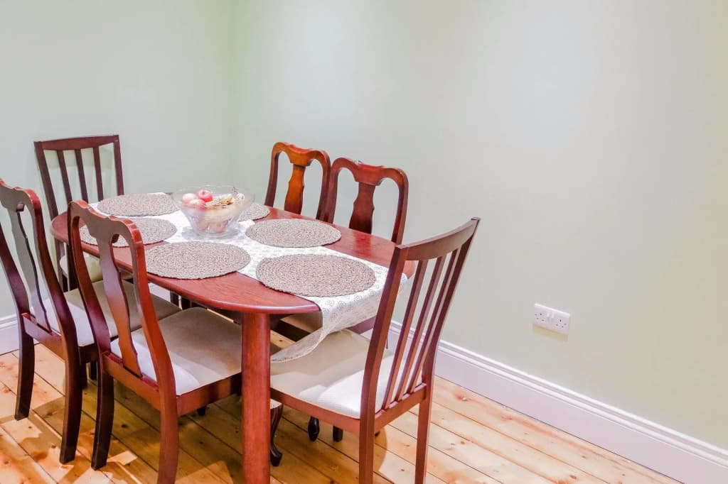 Newly Furnished Flat on Leith Walk, Sleeps 4 - photo 10