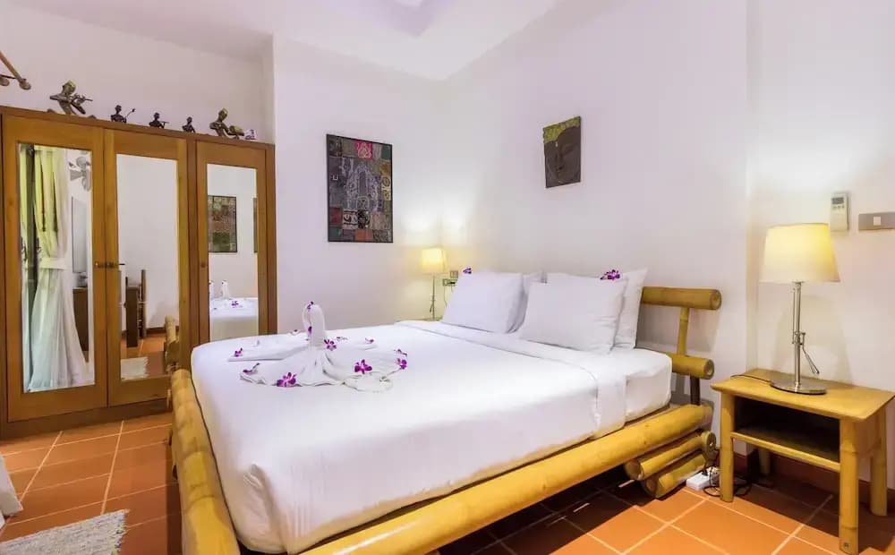 Luxury Four Bed Villa Jasmine, Infinity Pool, Full Staff , Chef and Breakfasts - photo 4