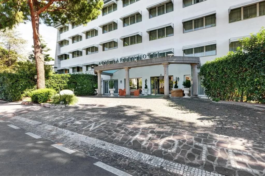 Hotel Aris Garden - main photo