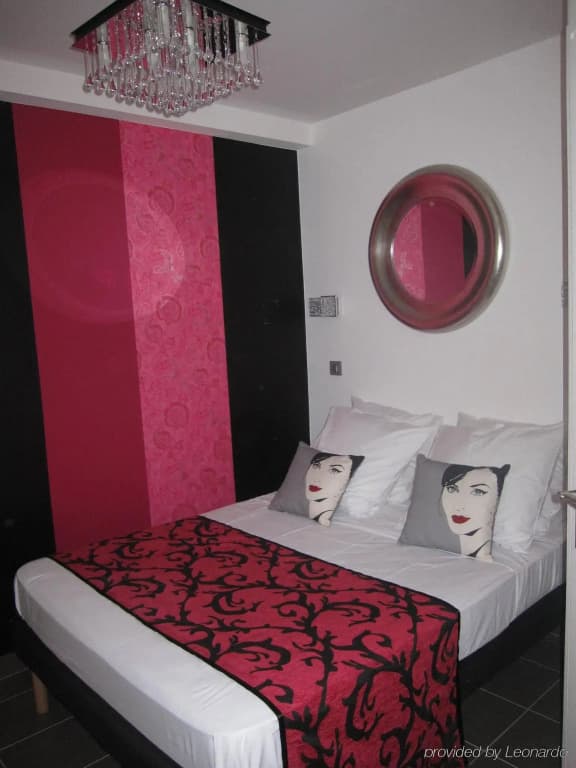 Hotel La Nouvelle République - photo 4