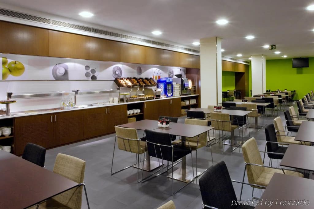 Holiday Inn Express Barcelona City 22@ by IHG - photo 19