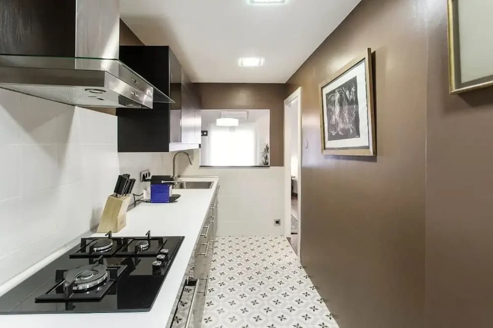 Centric Apartment Fira - photo 13
