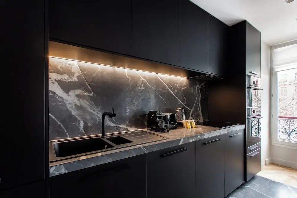 Magnificent Apartment - 3br/ 8P - Europe - photo 11