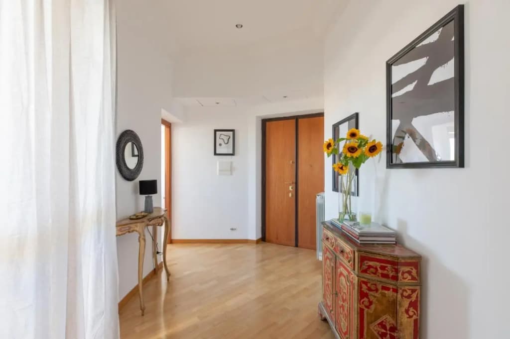 Boudoir Vatican Apartment - photo 23