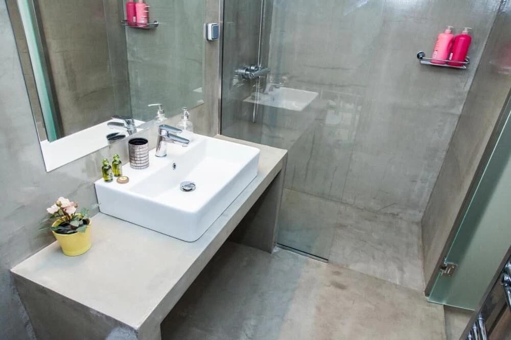 Beautiful Apt. close to Monastiraki - photo 7