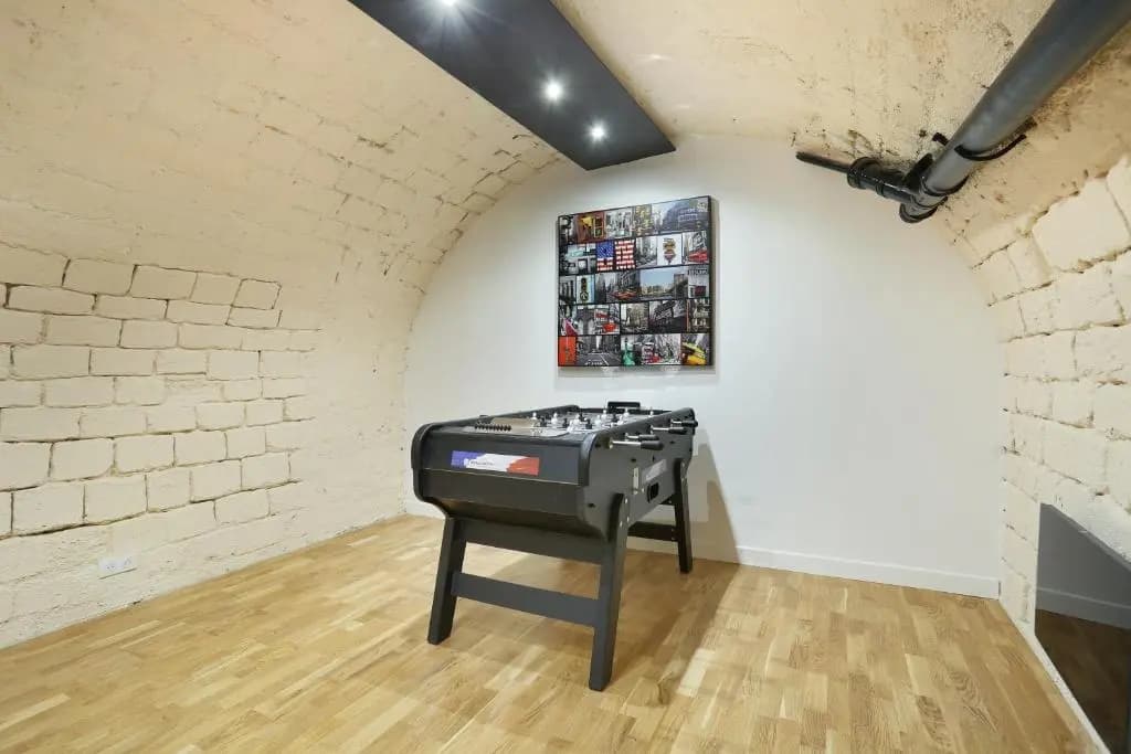 Pick A Flat's Upper Marais Apartments- Rue du Faubourg Saint-Martin - photo 10