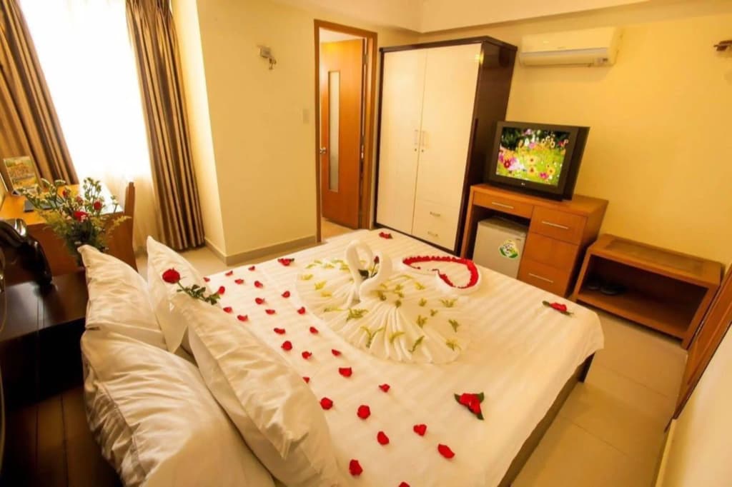 Art Boutique Hotel - photo 3