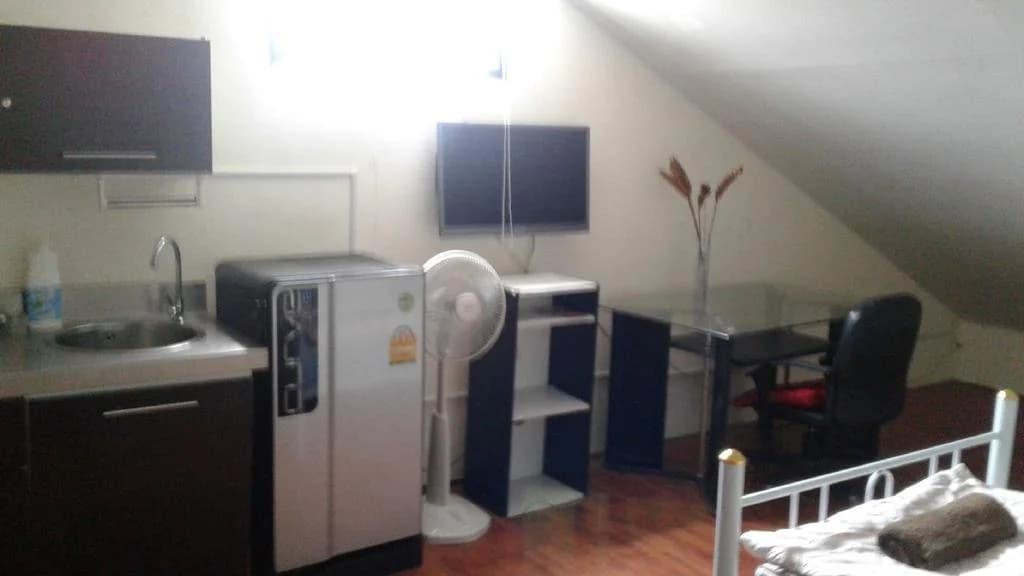 Jomtien Beach Guesthouse - photo 3