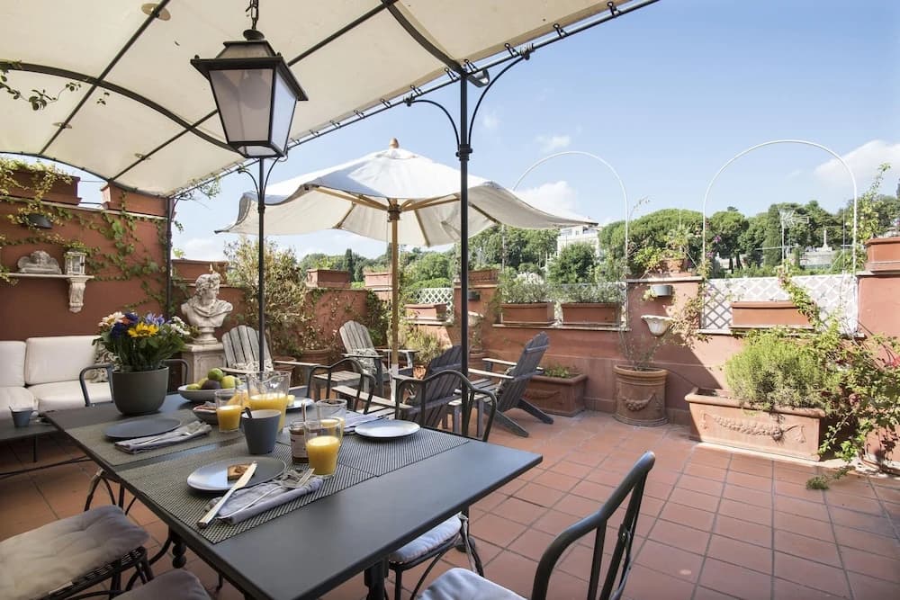 Treasurerome Spanish Steps Terrace 3BR - photo 8
