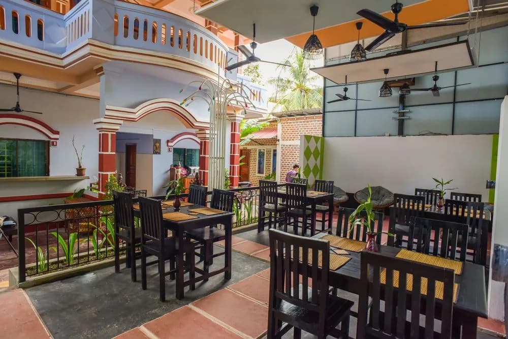 F&B Siem Reap Hostel - photo 19