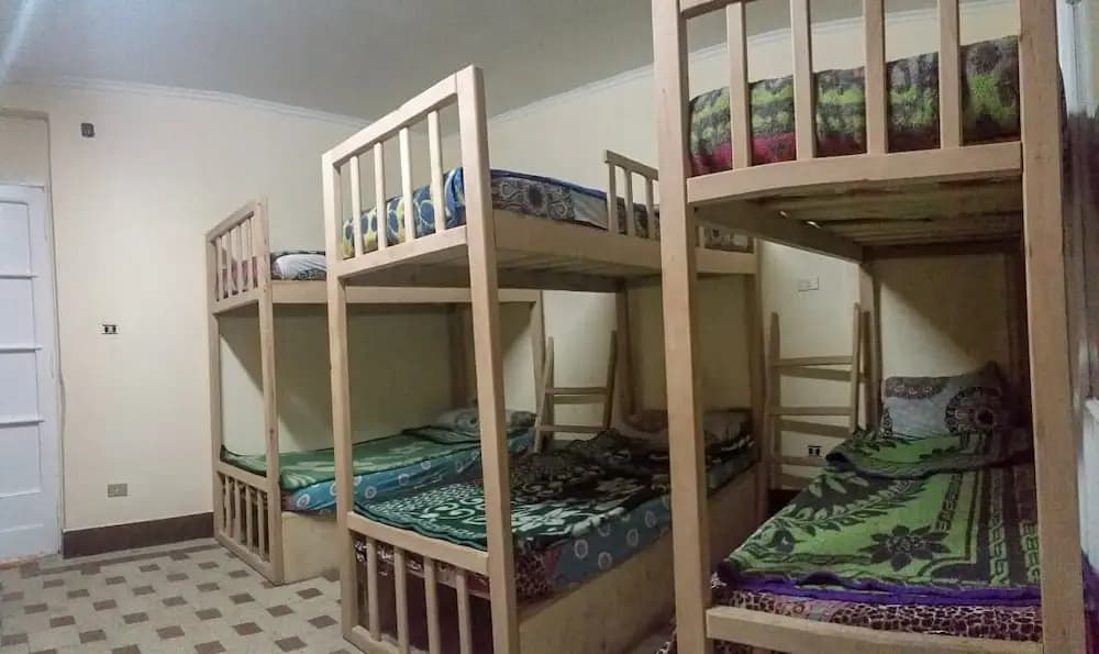 Castle Hotel - Hostel - photo 4