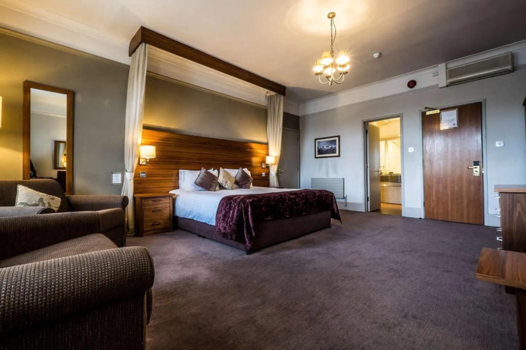The Bridge Hotel Greenford - photo 6