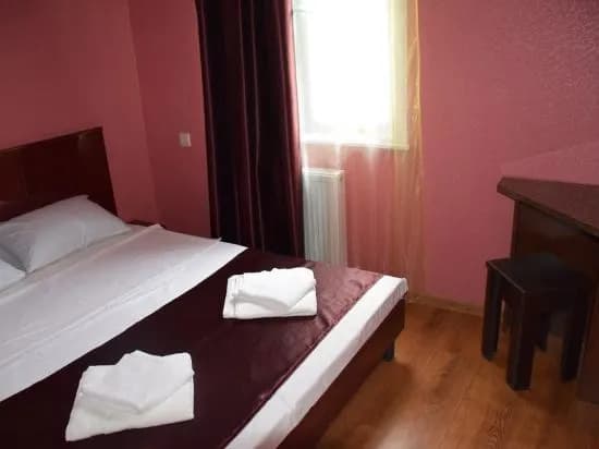 Crossway Hotel - photo 6