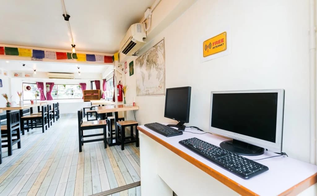 AlphaBed Hostel Bangkok - photo 13