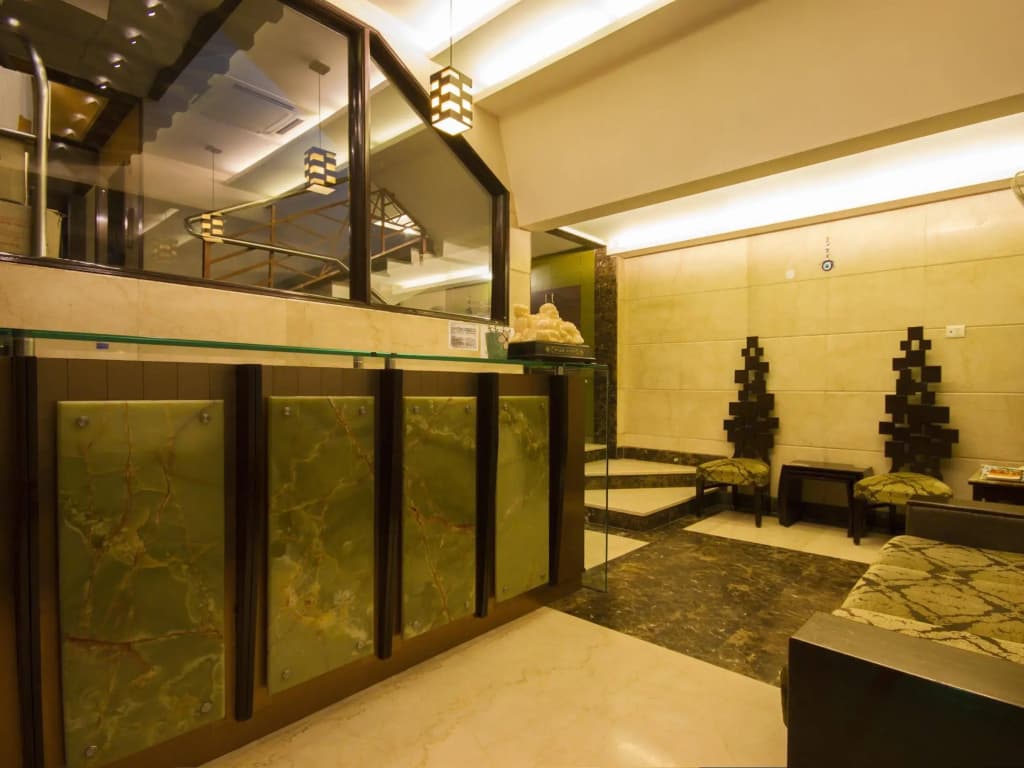Hotel Sunstar Heights - photo 2