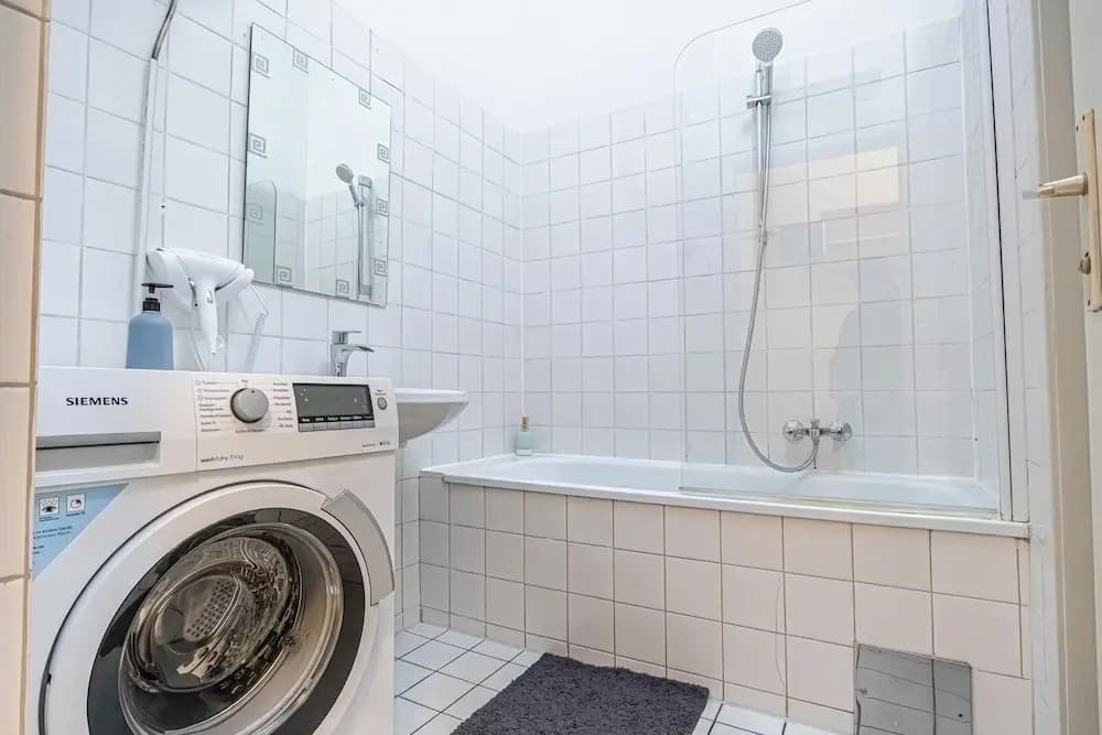 Budget 1BR Near Belvedere Palace - photo 7