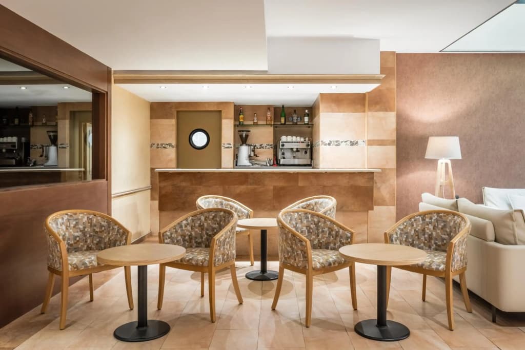 Petit Palace Eixample - photo 44