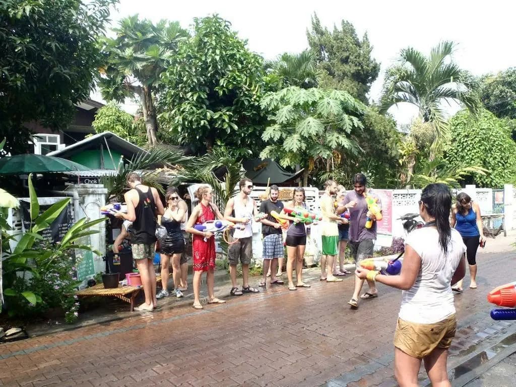 Chok Dee Guesthouse - photo 10