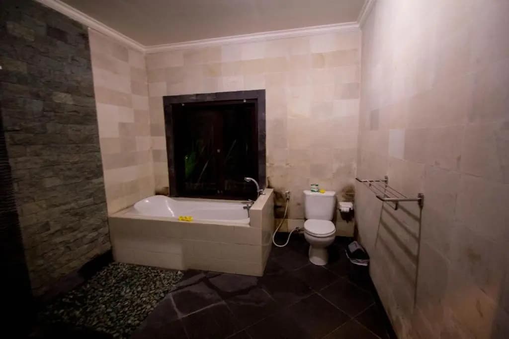 Ratna Villa - photo 8