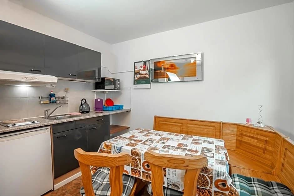 Motel Home by Vivere Stays - photo 14