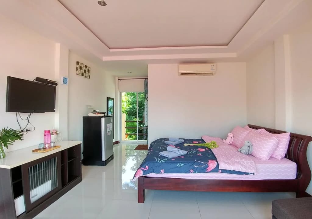 Koh Larn De Beach - photo 2