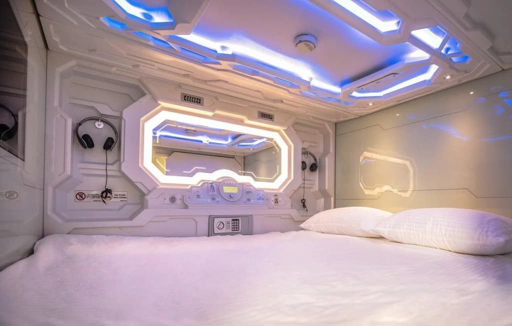 The Capsule Hotel - photo 4