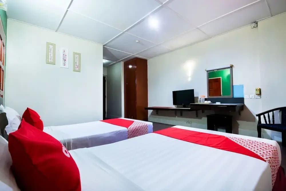 OYO 89997 Kurnia Hotel - photo 4