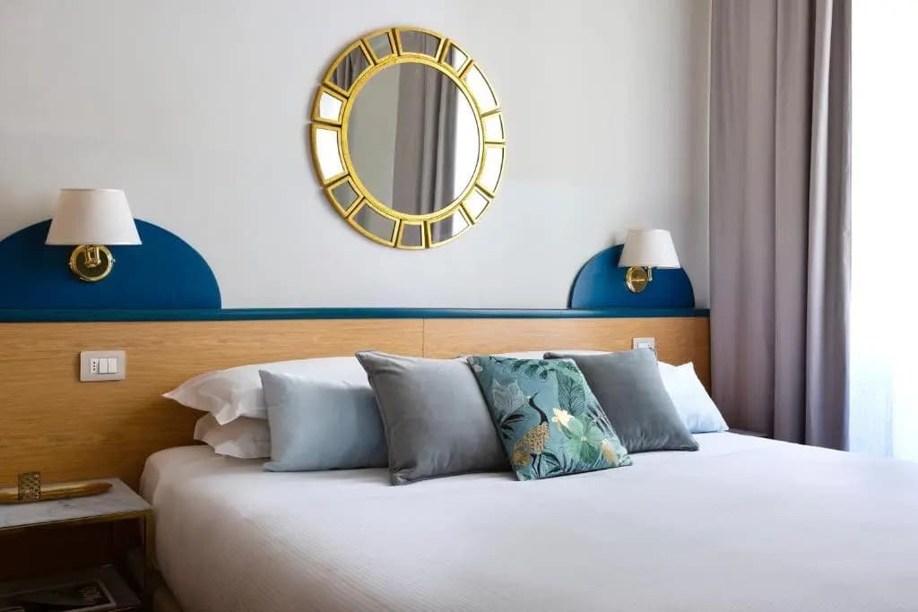 Aramis Deluxe Rooms - photo 5