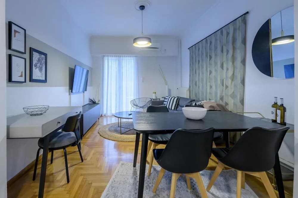 Fully Renovated Flat in Prime Location - photo 19