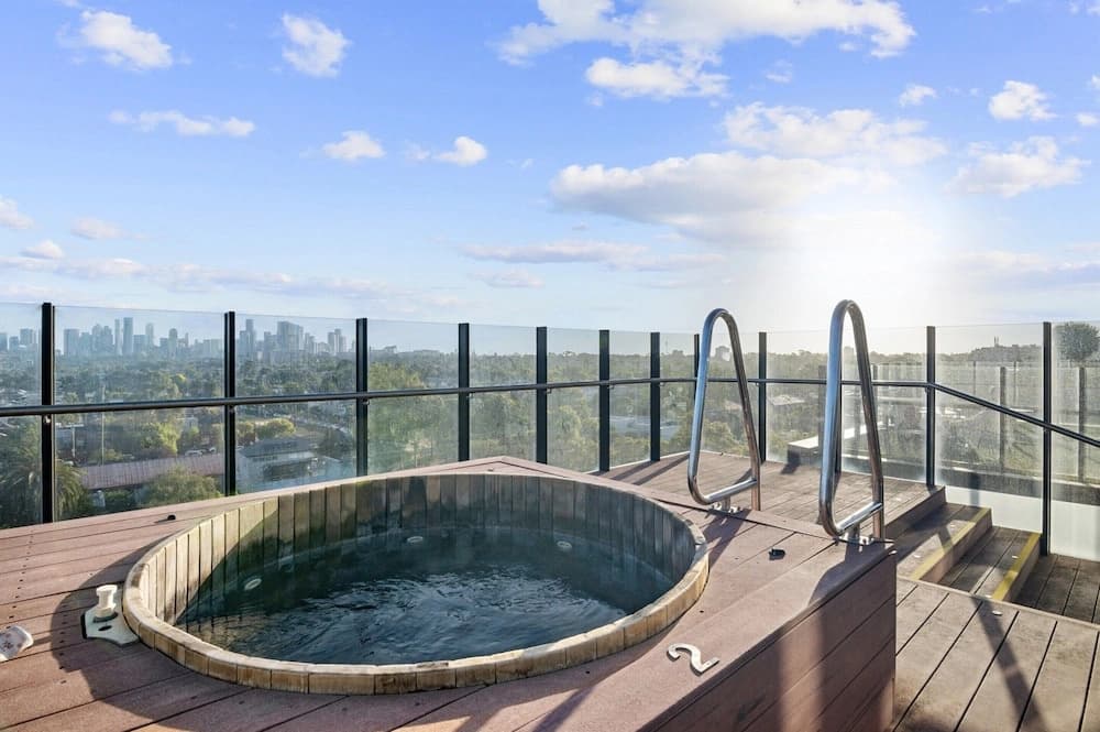 Bright Inner-north Stay With Pool Access - photo 9