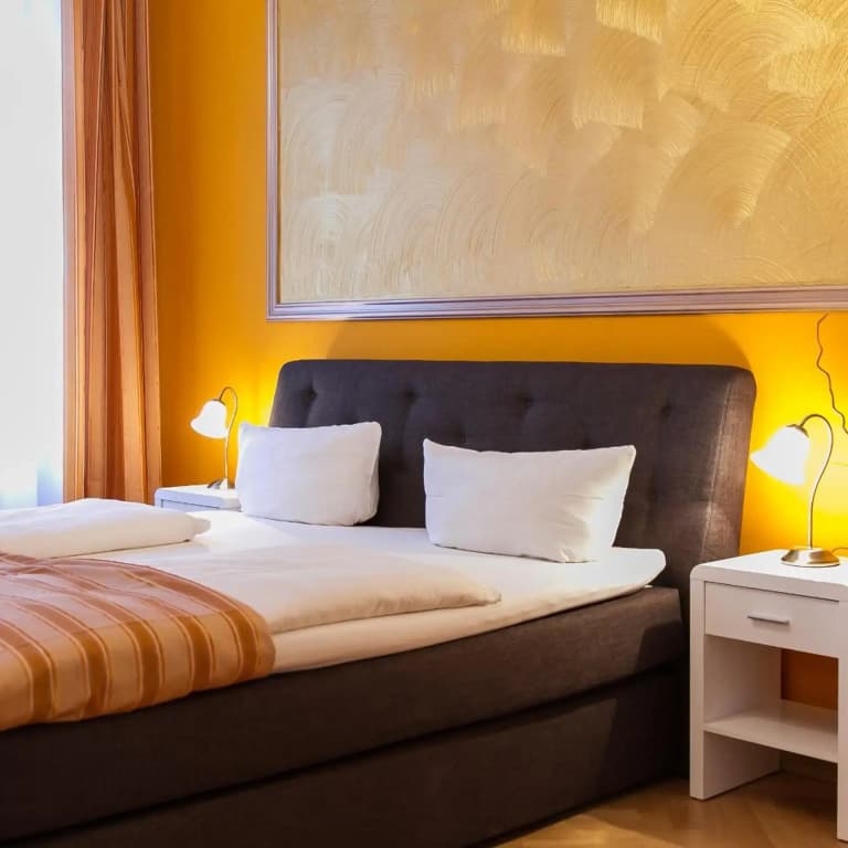 Hotel Spreewitz am Kurfürstendamm - photo 28