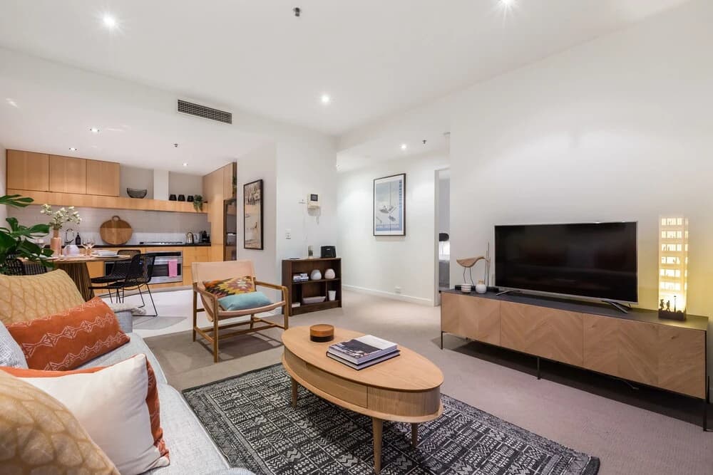 Auguste 2 Bdr Melbourne Apartment - photo 2