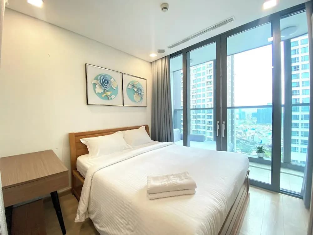 Landmark 81 Luxury- Lyshing Apartment - photo 5