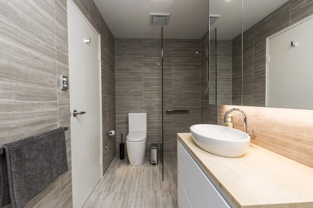 Executive 2 Storey Apartment with Pool - photo 6