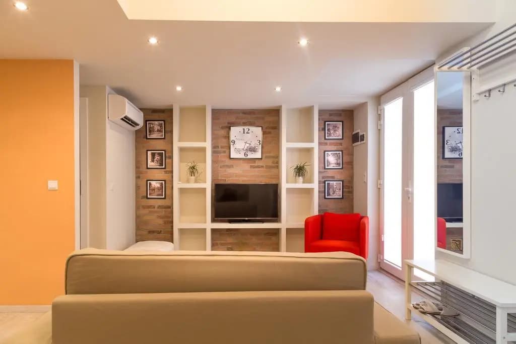 Hotel Mika Downtown - photo 24