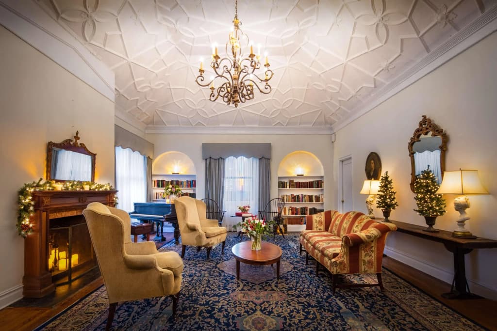 The Roger Smith Hotel - photo 37